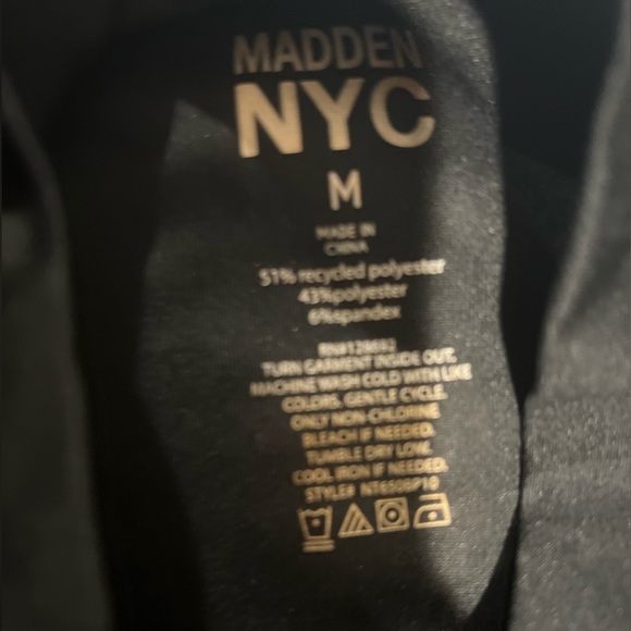 Madden NYC Black long-sleeved high-neck bodysuit with snaps Sz M - Picture 7 of 7